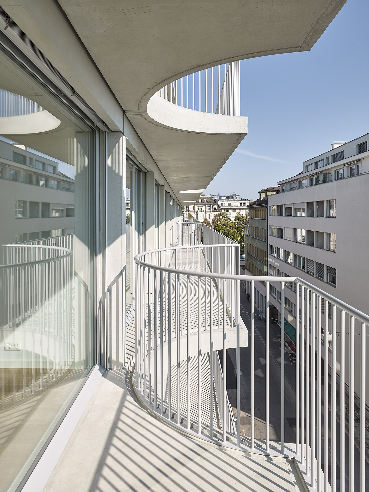 E18672 Alpa 077365 SCREEN